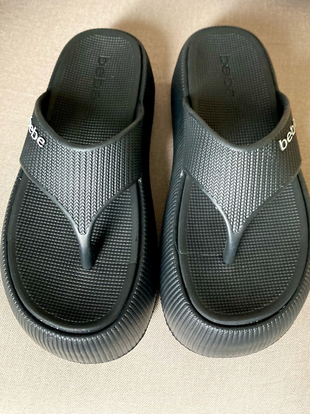 Bebe Chunky Platform Flip Flops Black Y2K Foam Sandals Size 8 - Picture 4 of 9
